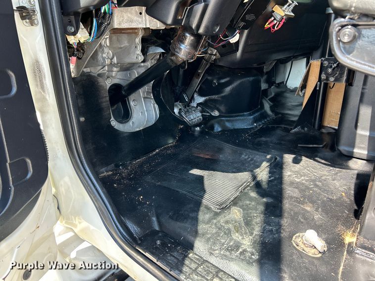 image for item EK3063 2014 Hino 338 utility / service truck