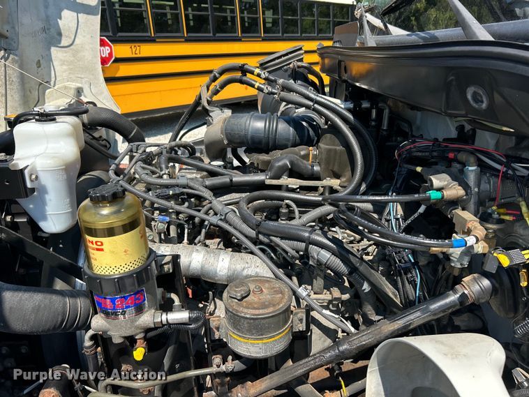 image for item EK3063 2014 Hino 338 utility / service truck