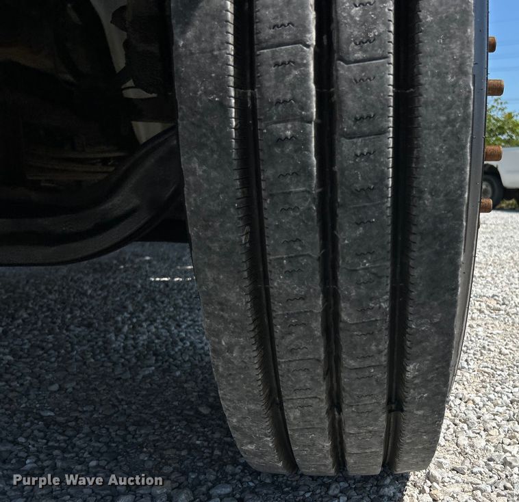 image for item EK3063 2014 Hino 338 utility / service truck