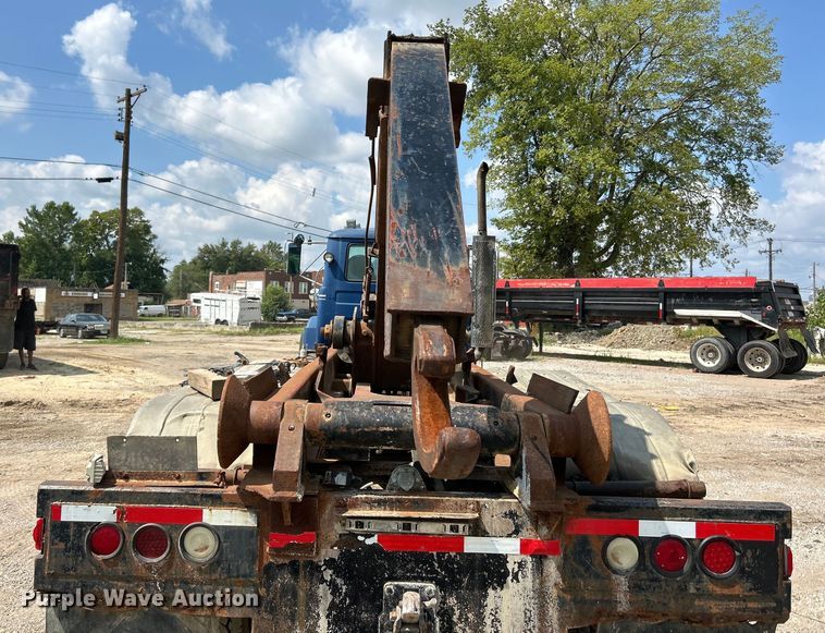 image for item EK3097 1994 Mack RD hook lift truck