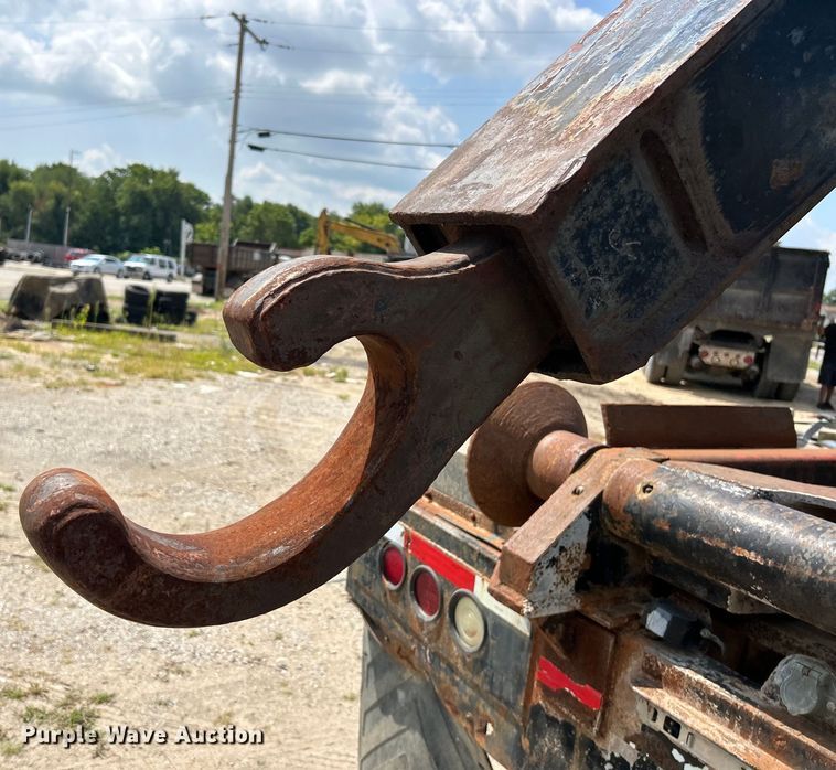 image for item EK3097 1994 Mack RD hook lift truck