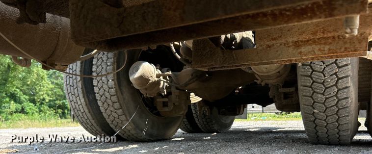 image for item EK3097 1994 Mack RD hook lift truck