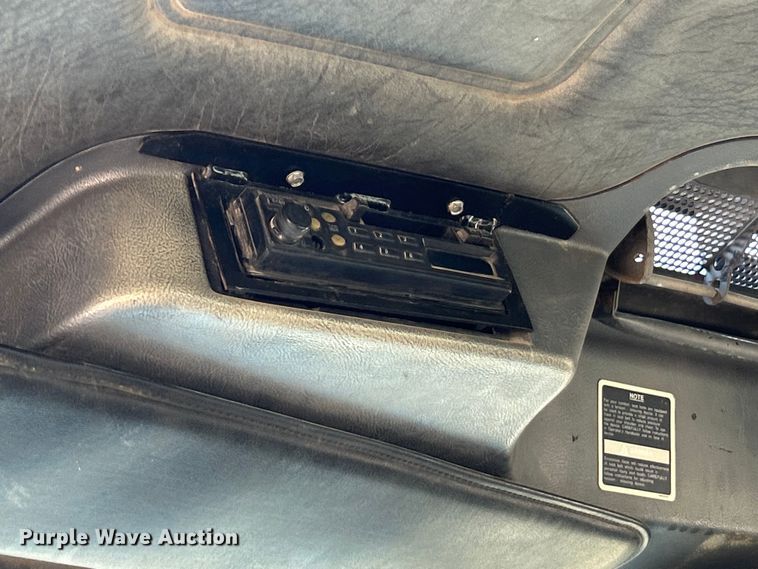 image for item EK3097 1994 Mack RD hook lift truck