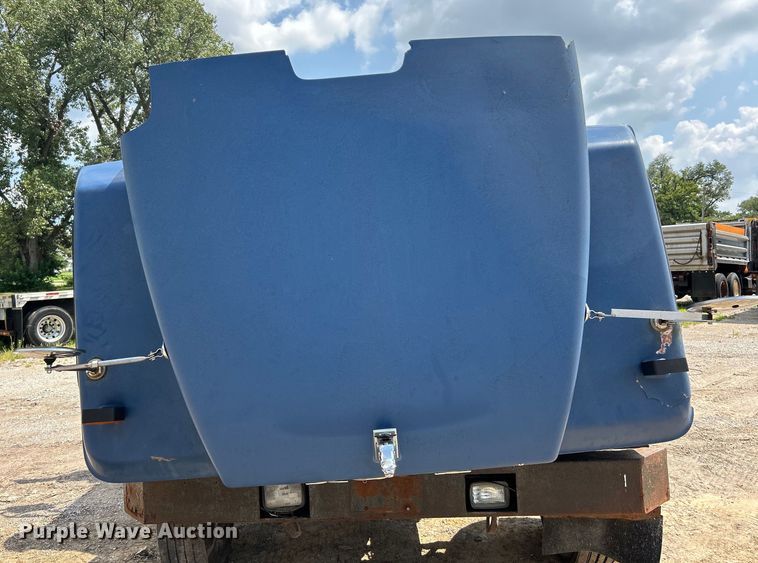 image for item EK3097 1994 Mack RD hook lift truck