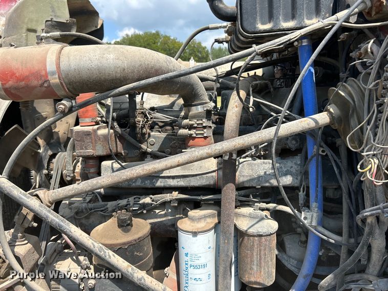 image for item EK3097 1994 Mack RD hook lift truck