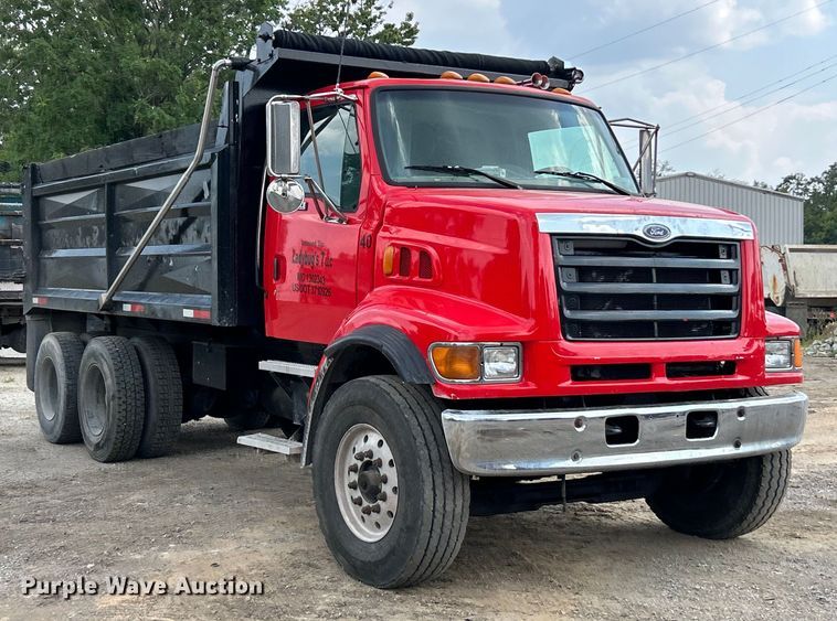 image for item EK3098 1998 Ford LT8501 dump truck