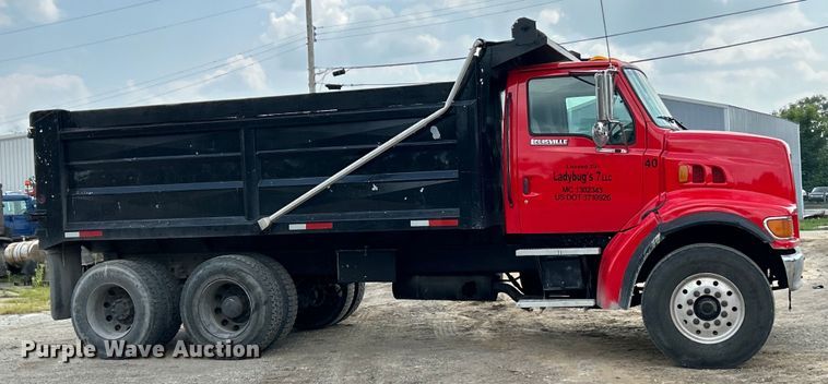 image for item EK3098 1998 Ford LT8501 dump truck
