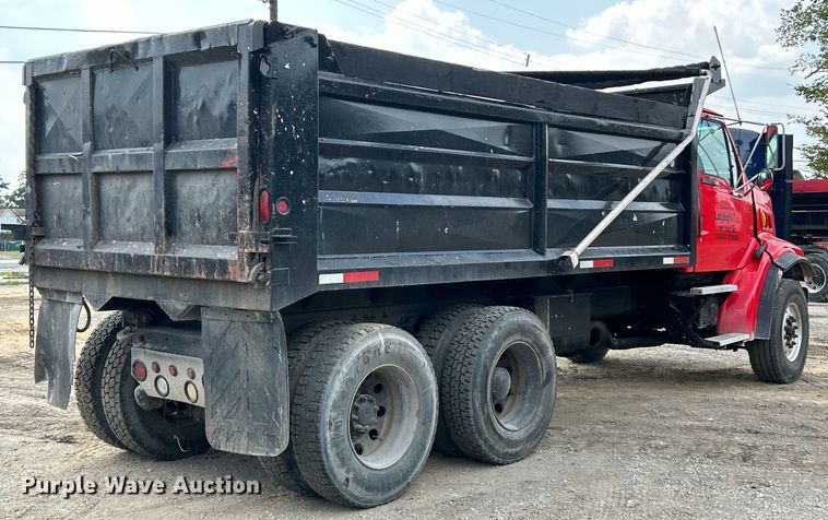 image for item EK3098 1998 Ford LT8501 dump truck
