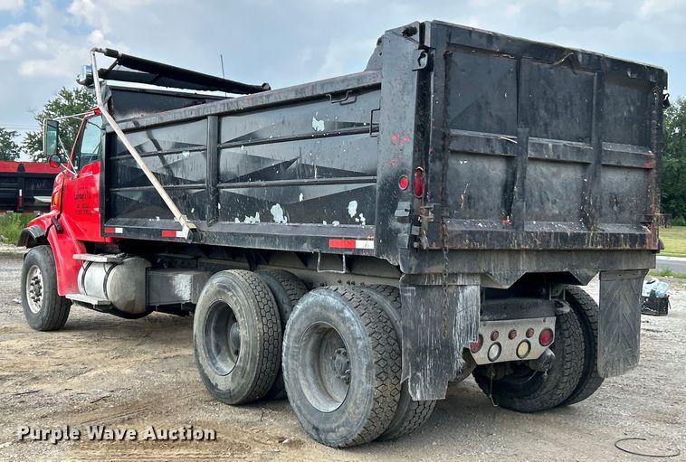image for item EK3098 1998 Ford LT8501 dump truck