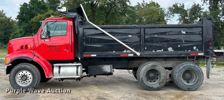 image for item EK3098 1998 Ford LT8501 dump truck