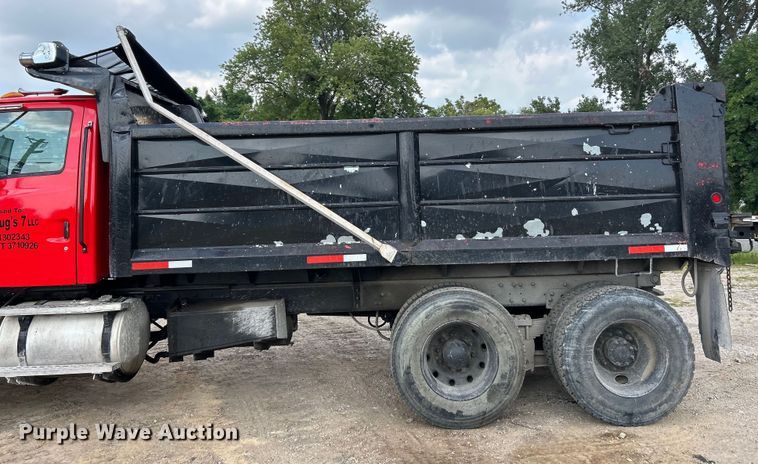 image for item EK3098 1998 Ford LT8501 dump truck