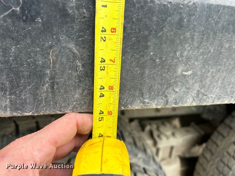 image for item EK3098 1998 Ford LT8501 dump truck