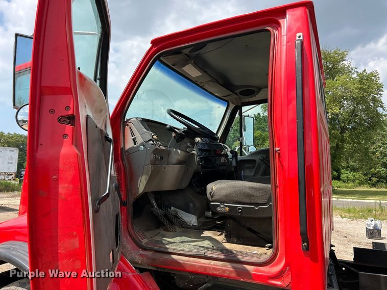 image for item EK3098 1998 Ford LT8501 dump truck