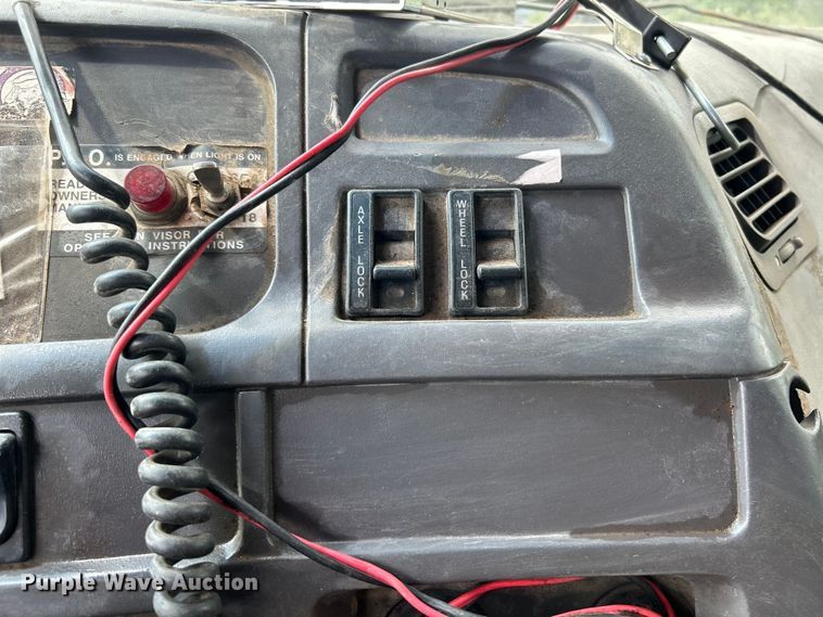 image for item EK3098 1998 Ford LT8501 dump truck