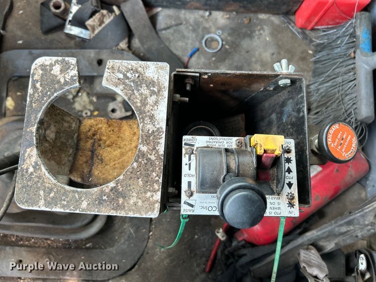 image for item EK3098 1998 Ford LT8501 dump truck