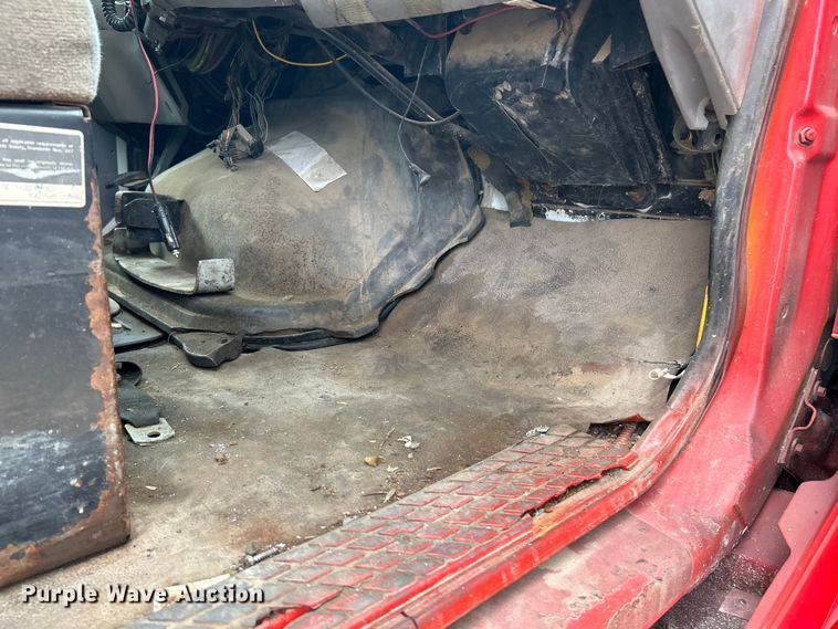 image for item EK3098 1998 Ford LT8501 dump truck