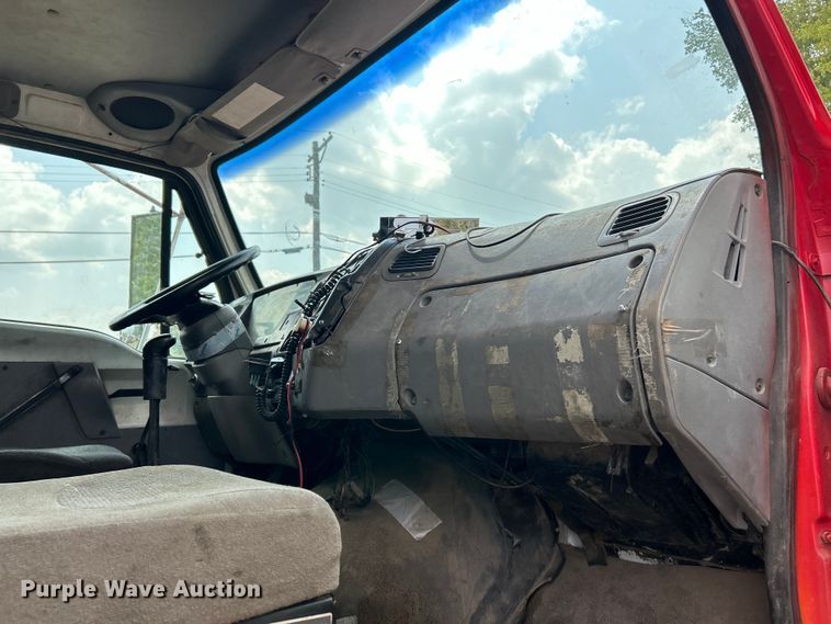 image for item EK3098 1998 Ford LT8501 dump truck