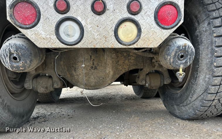 image for item EK3098 1998 Ford LT8501 dump truck