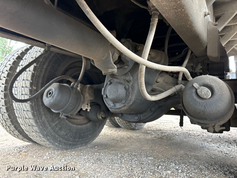 image for item EK3098 1998 Ford LT8501 dump truck