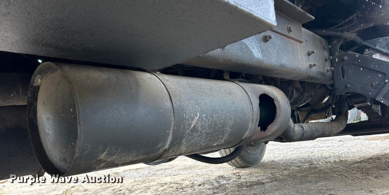 image for item EK3098 1998 Ford LT8501 dump truck