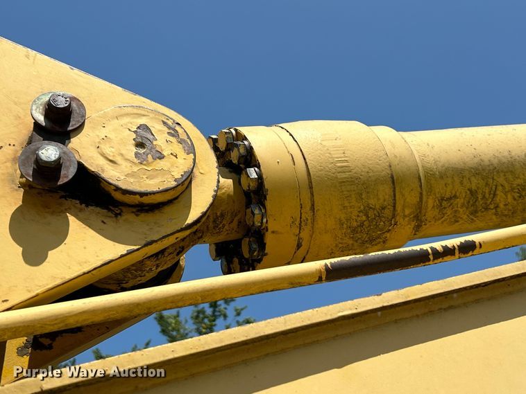 image for item EK3212 1998 Komatsu PC150LC-6K excavator