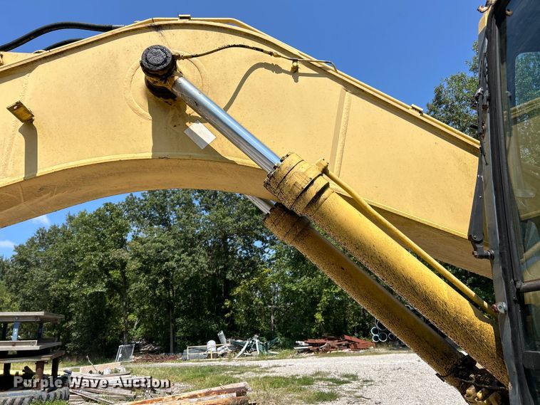 image for item EK3212 1998 Komatsu PC150LC-6K excavator