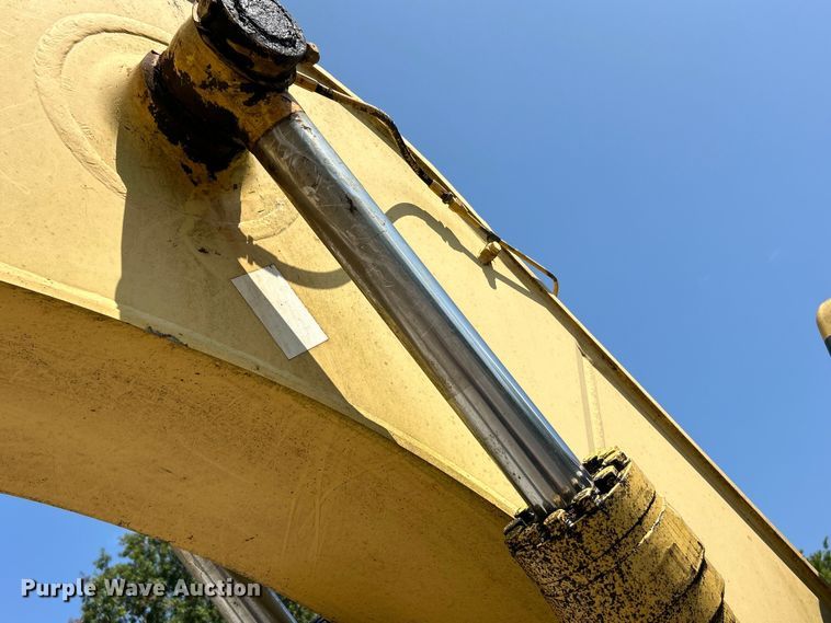 image for item EK3212 1998 Komatsu PC150LC-6K excavator