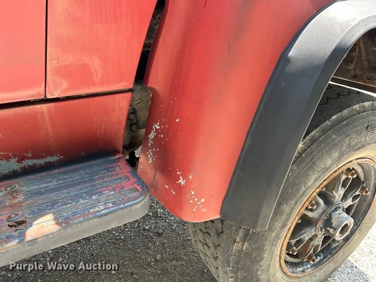 image for item EK3215 1994 Ford L8000 dump truck