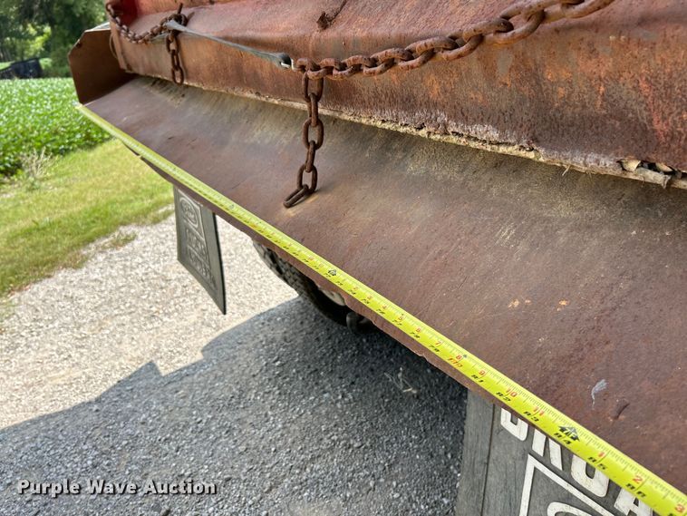 image for item EK3215 1994 Ford L8000 dump truck