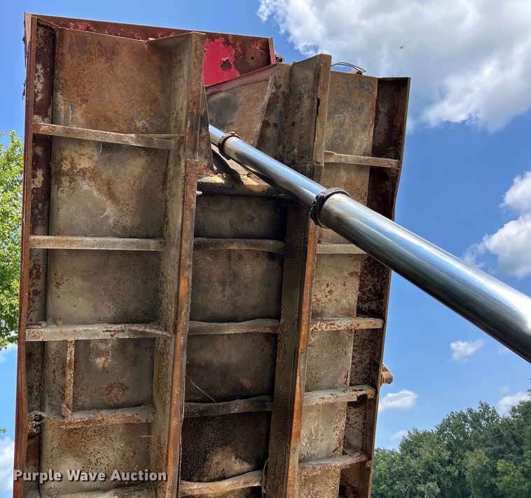 image for item EK3215 1994 Ford L8000 dump truck