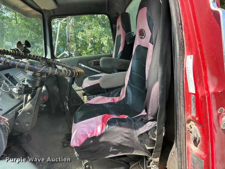 image for item EK3215 1994 Ford L8000 dump truck