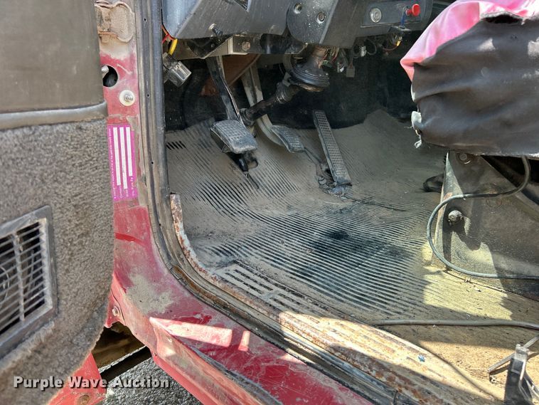 image for item EK3215 1994 Ford L8000 dump truck