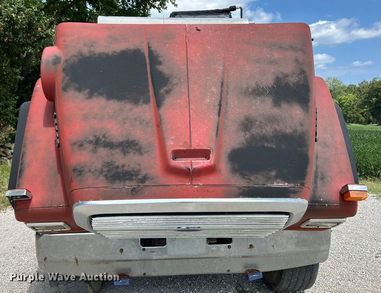 image for item EK3215 1994 Ford L8000 dump truck