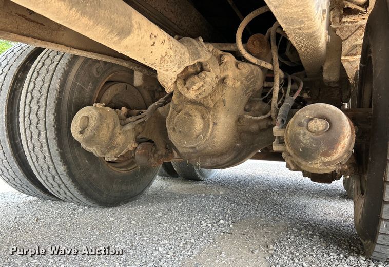 image for item EK3215 1994 Ford L8000 dump truck