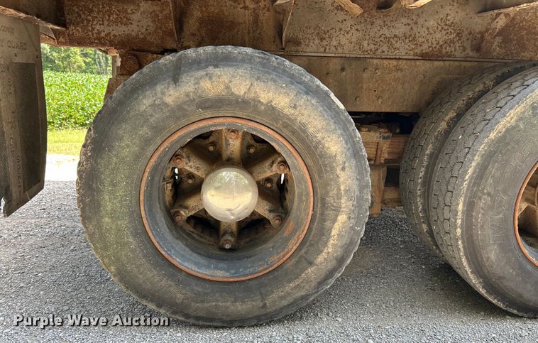 image for item EK3215 1994 Ford L8000 dump truck