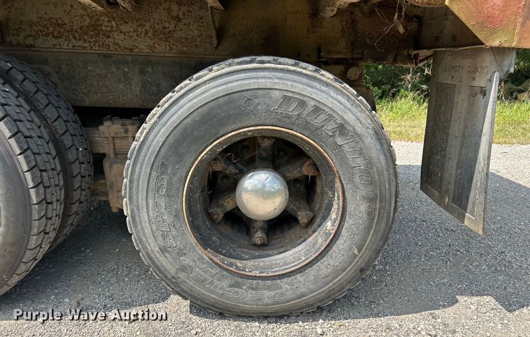 image for item EK3215 1994 Ford L8000 dump truck