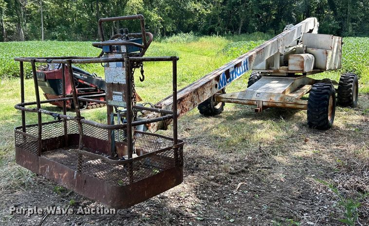 image for item EK3216 Marklift 40 4X4 boom lift