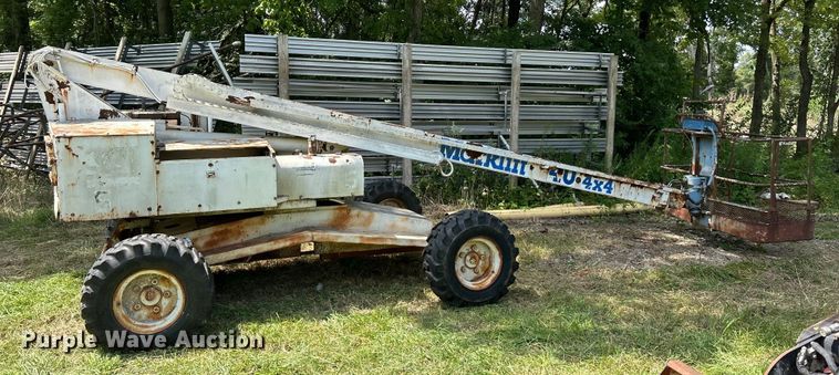 image for item EK3216 Marklift 40 4X4 boom lift