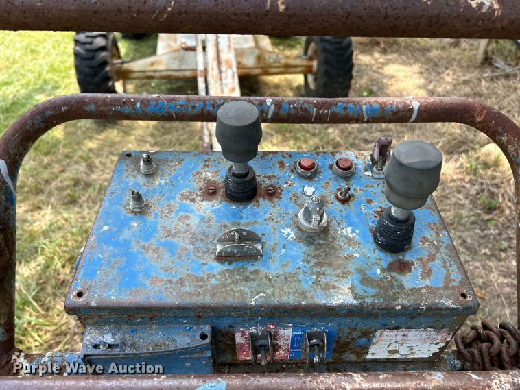 image for item EK3216 Marklift 40 4X4 boom lift