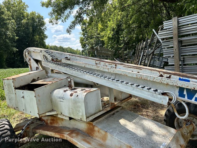 image for item EK3216 Marklift 40 4X4 boom lift