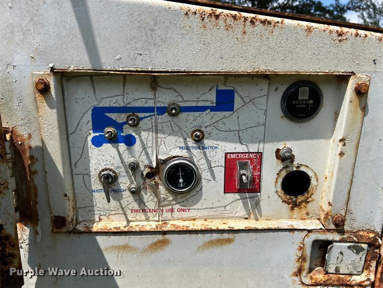 image for item EK3216 Marklift 40 4X4 boom lift