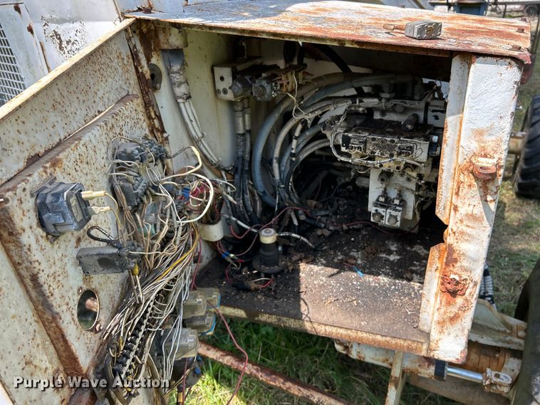 image for item EK3216 Marklift 40 4X4 boom lift