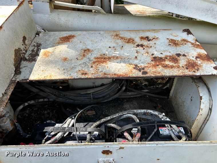 image for item EK3216 Marklift 40 4X4 boom lift