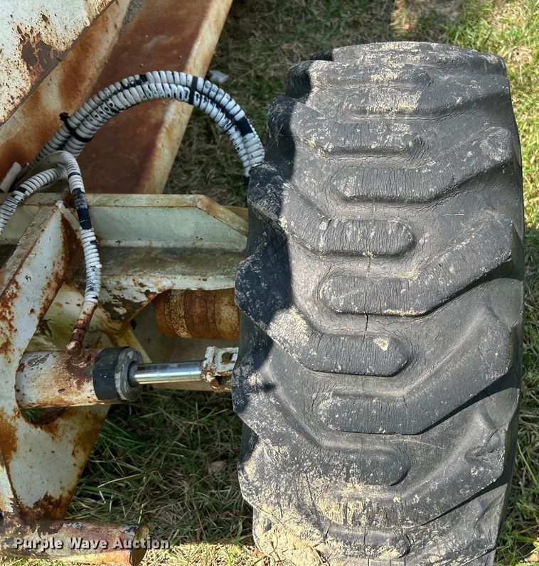 image for item EK3216 Marklift 40 4X4 boom lift