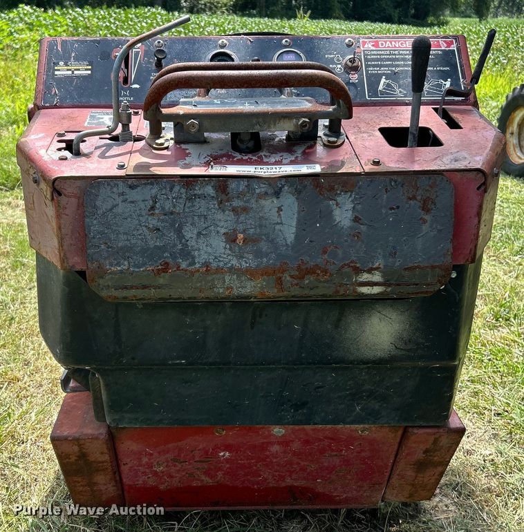 image for item EK3217 2001 Toro  Dingo TX420 compact utility loader