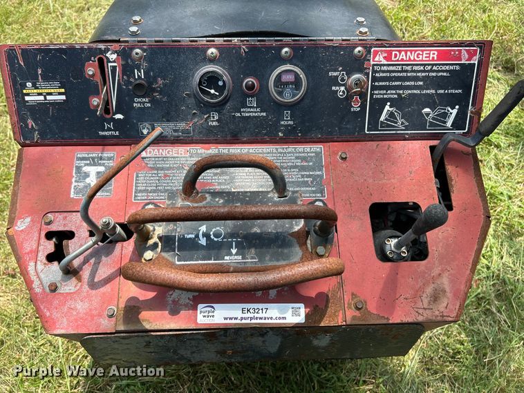 image for item EK3217 2001 Toro  Dingo TX420 compact utility loader