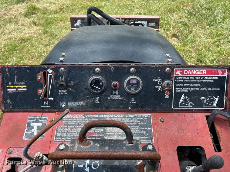 image for item EK3217 2001 Toro  Dingo TX420 compact utility loader