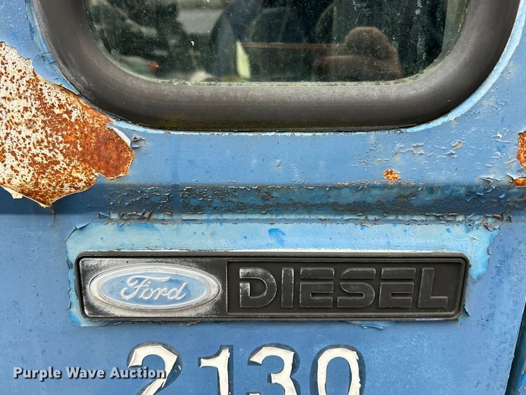 image for item EK4390 1992 Ford CF8000 seal coat truck