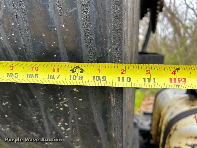 image for item EK4390 1992 Ford CF8000 seal coat truck