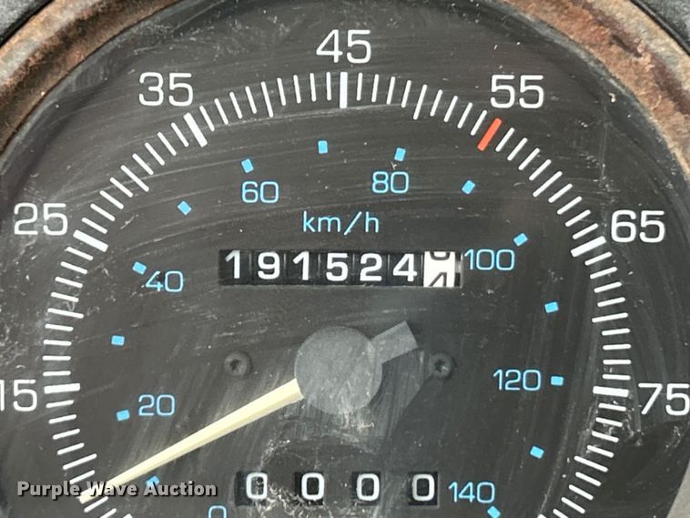 image for item EK4390 1992 Ford CF8000 seal coat truck